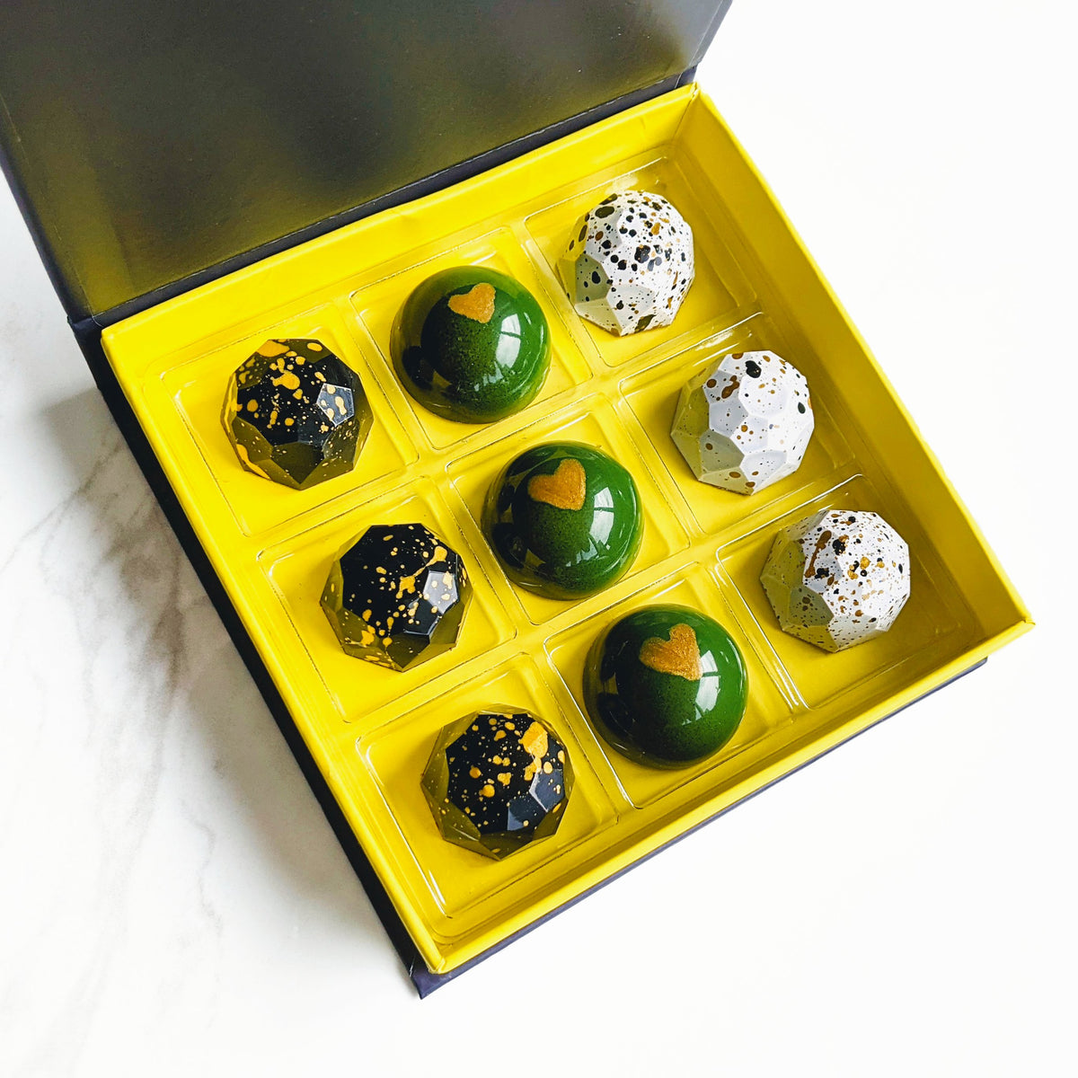 The Classic – Rhea Artisan Chocolate